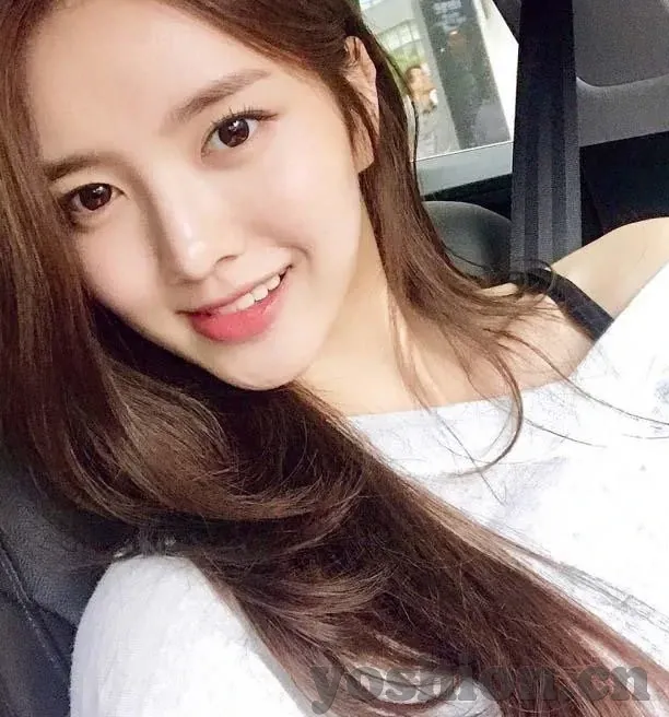 乱中年女人伦av一区二区-中年女性魅力，探索生活多样性的独特视角